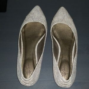 NWOT Snakeskin flats